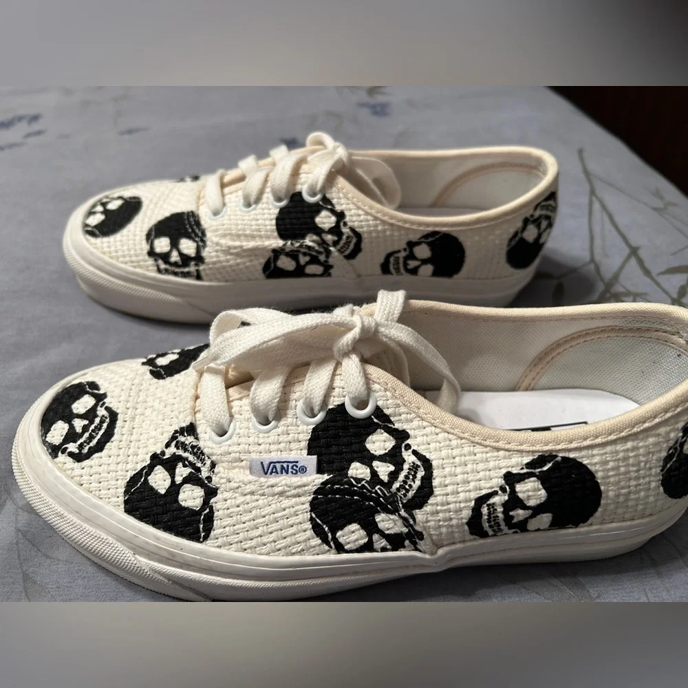Vans Anaheim Factory Authentic 44 DX Woven Sneaker Skull 6.5 Women’s / 5 Men’s